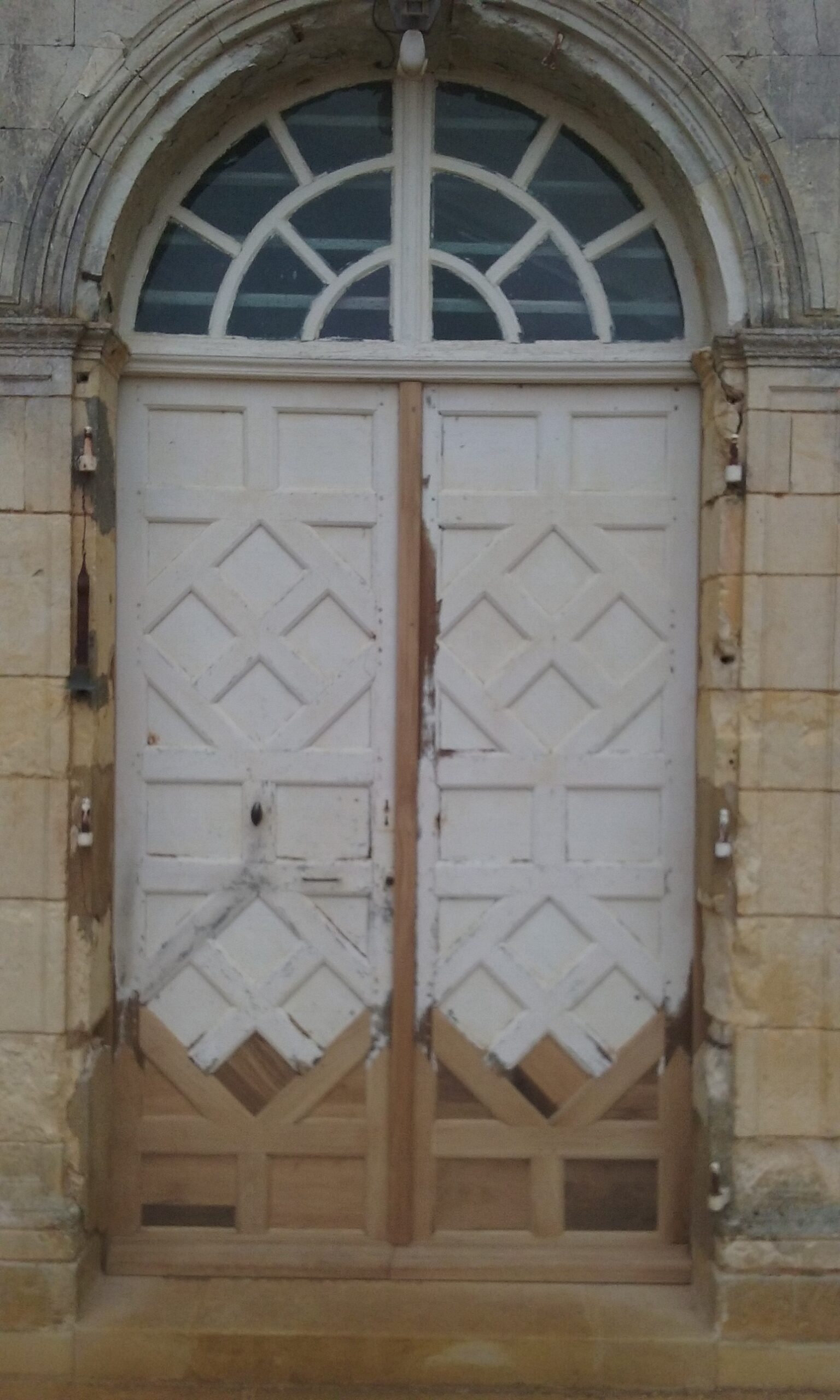 Dornier avesse porte chateau posees