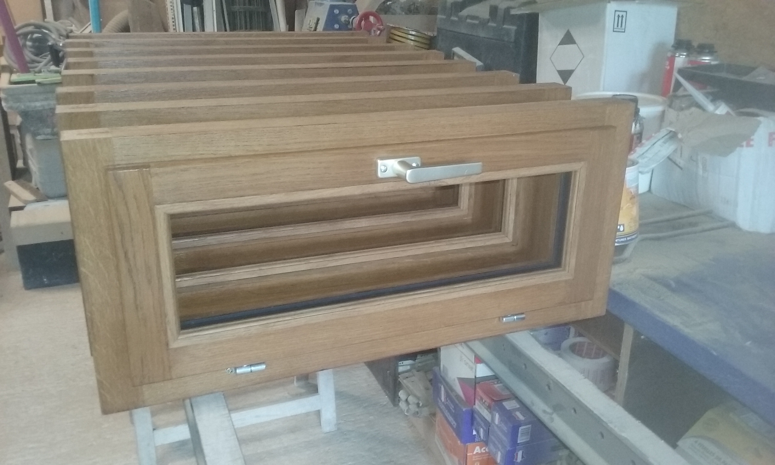 Edgard fenetre bois en cours